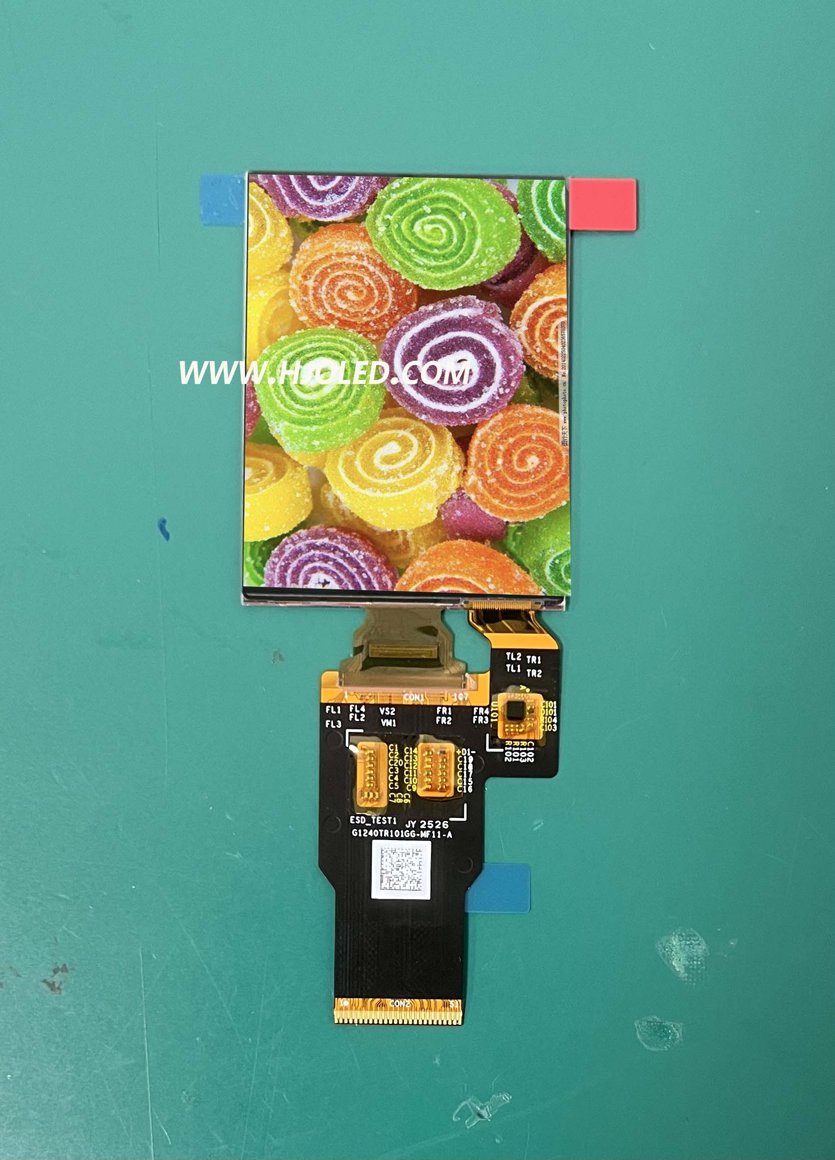 2.4��AMOLED��ʾ����IPSҺ�����ڹ��ģ����Ⱥ�ɫ��������ϵ���������Щ